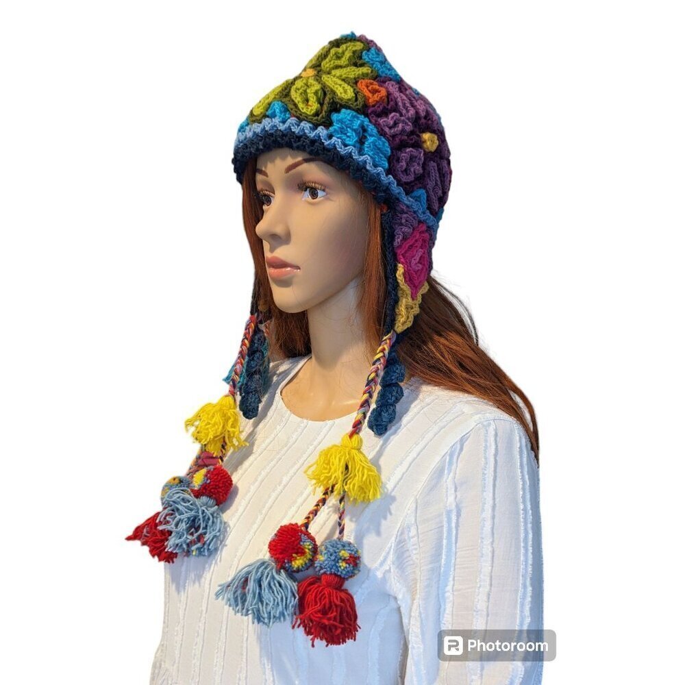 Alpaca Handwoven Chullo/Peruvian Andean hat with earflaps multicolor des…